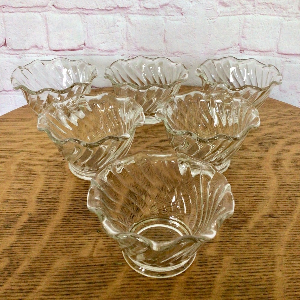 Vintage Clear Glass Swirl Ruffled Edge Dessert Cups - Set of 6
